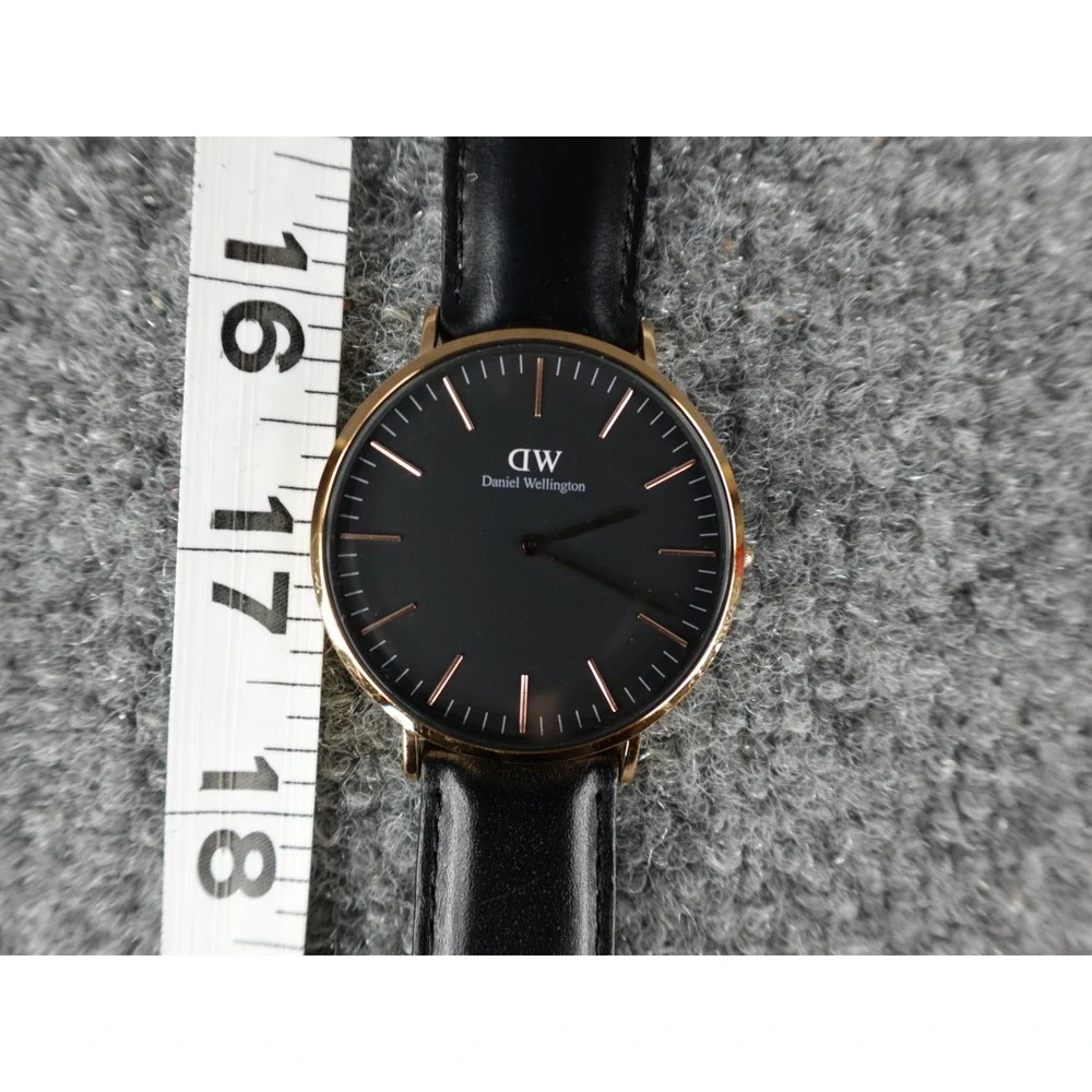 Daniel Wellington Classic 40mm‎ Black Dial Rose Gold Tone Watch Leather Strap